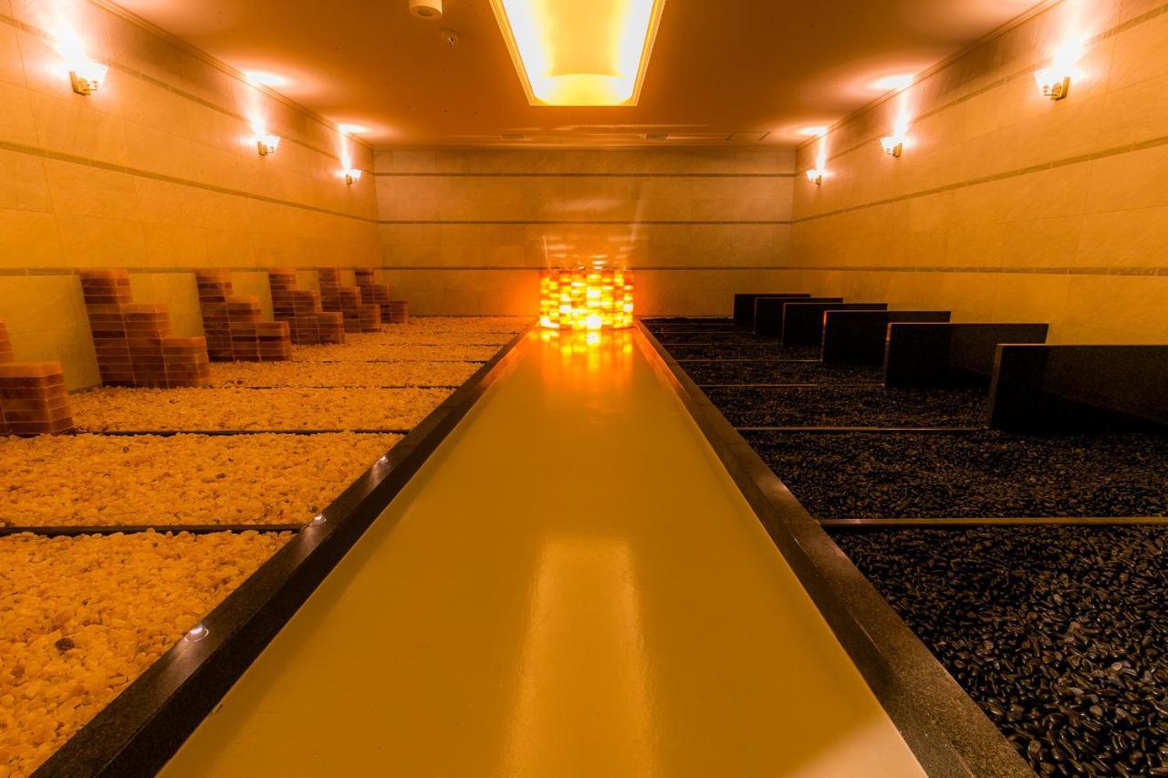Spa & Hotel Suishun Matsuiyamate Hirakata Extérieur photo